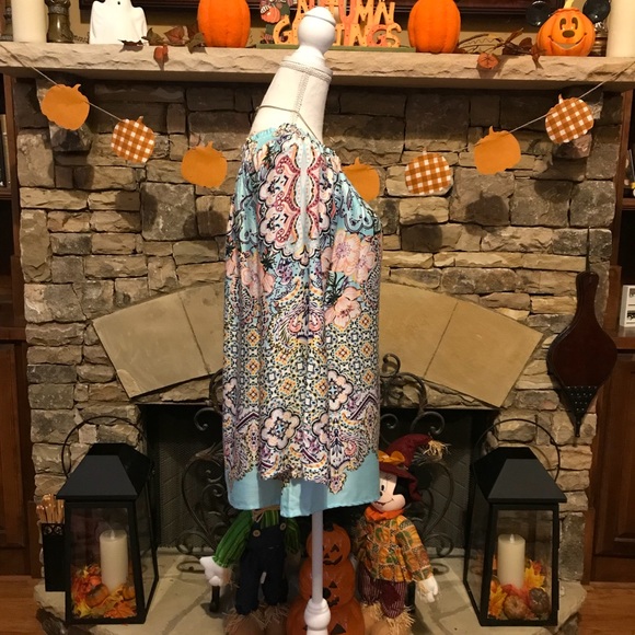 NWT Reaction Kenneth Cole Bell Sleeve Top - Picture 6 of 8